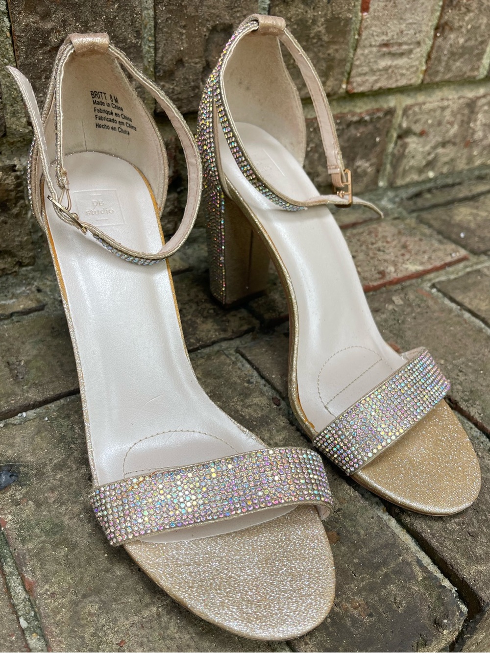 DB Studio Britt Rhinestone Block Heel Sandals Women’s 8M Champagne Iridescent